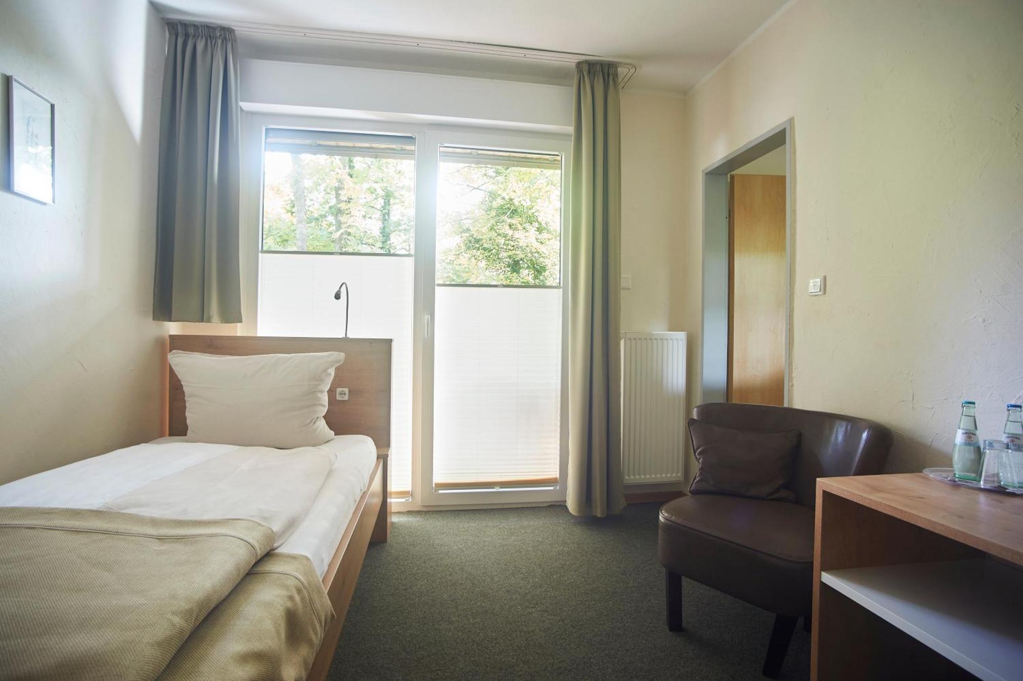 Hotel Restaurant Waldschloesschen Lienen Екстер'єр фото
